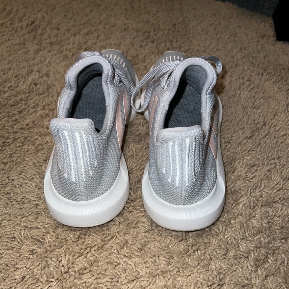 Adidas - Picture 4 of 6